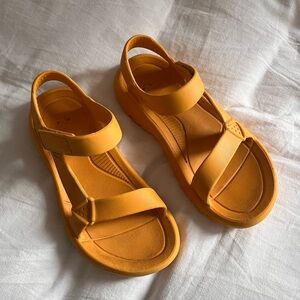 Teva Orange Sandals size 8 women’s